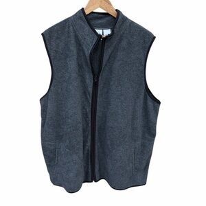 Just My Size gray fleece vest size 22/24 FLAW